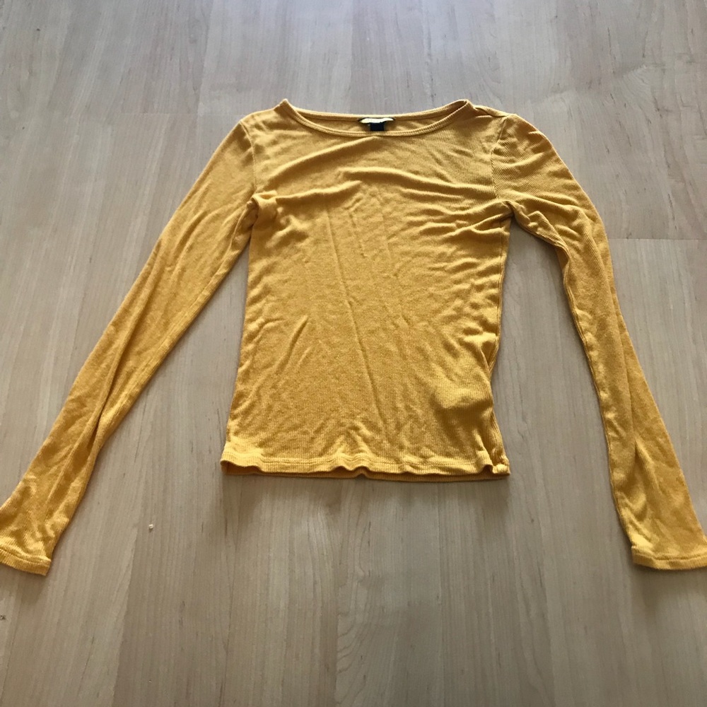 Yellow tee
